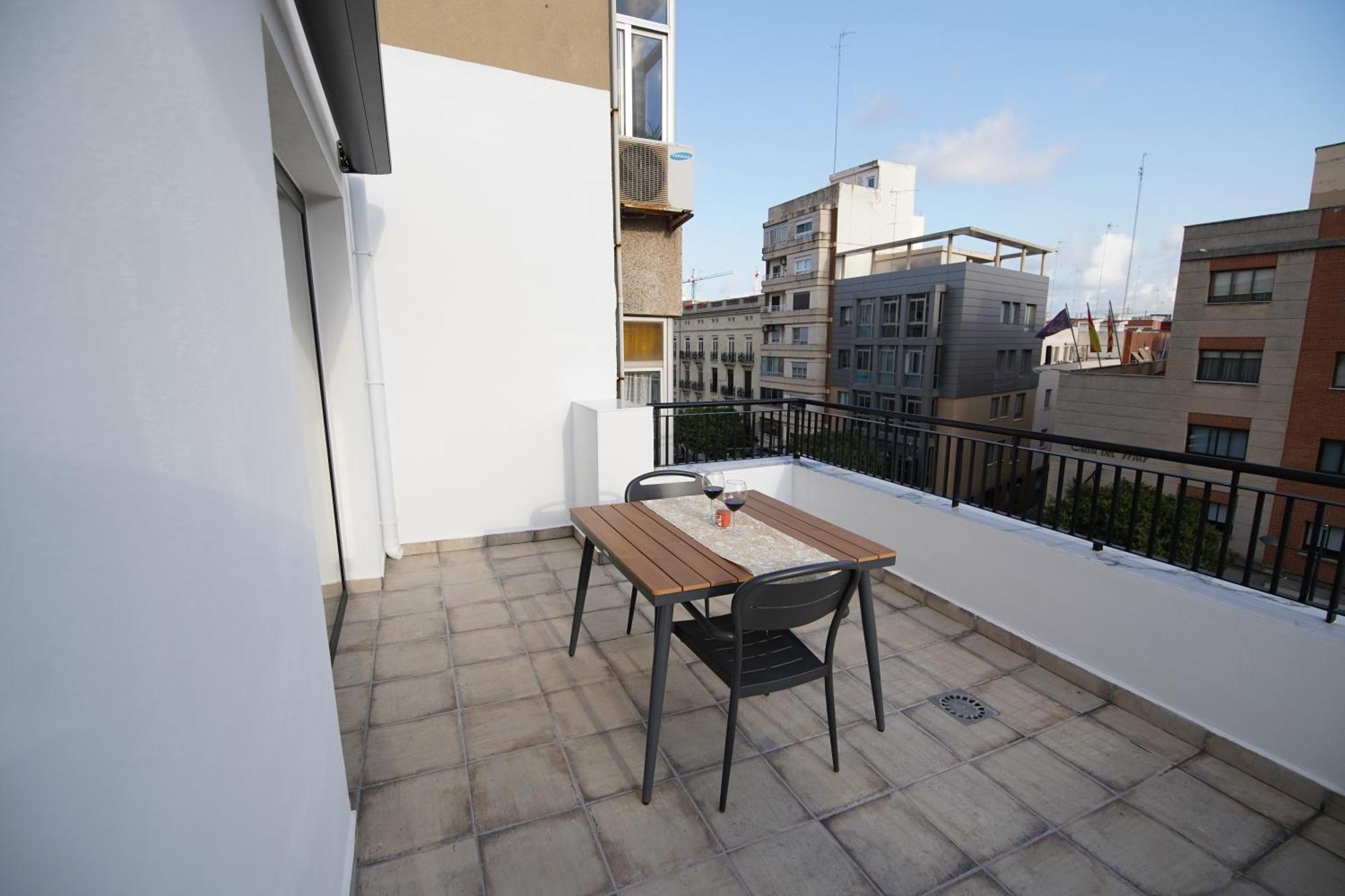 Bet Apartments - Suites Puerto บาเลนเซีย ภายนอก รูปภาพ