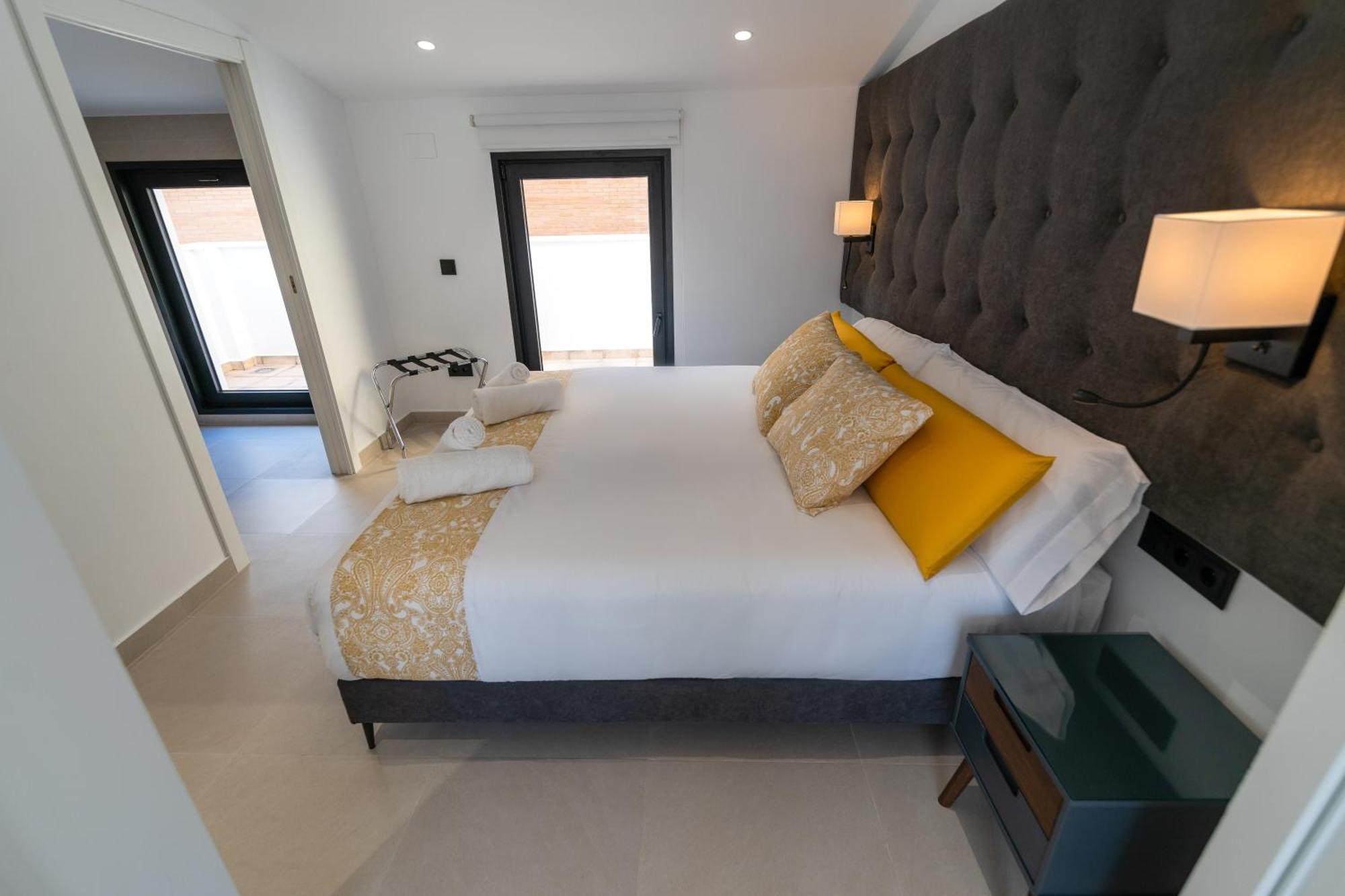 Bet Apartments - Suites Puerto บาเลนเซีย ภายนอก รูปภาพ