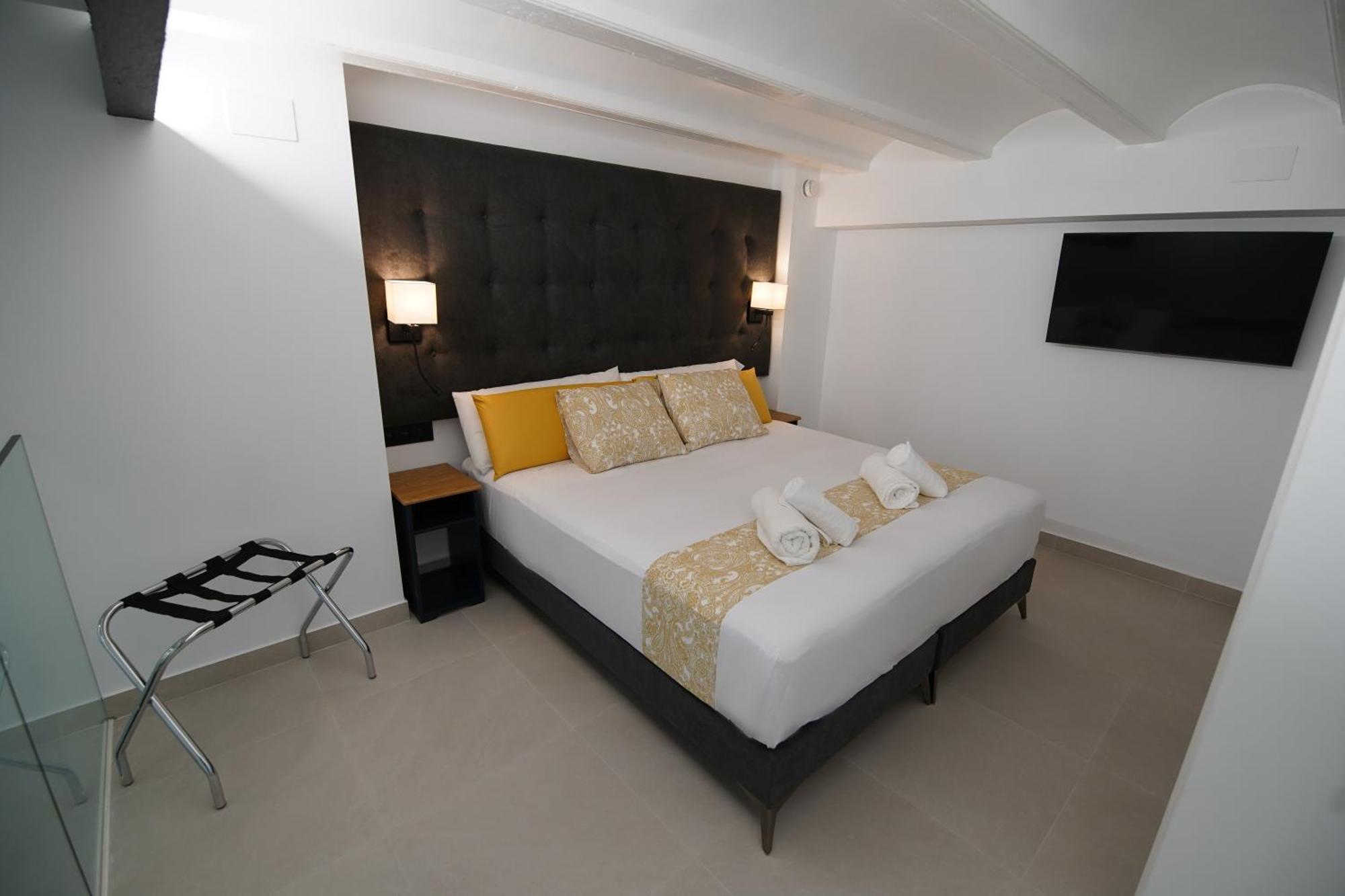 Bet Apartments - Suites Puerto บาเลนเซีย ภายนอก รูปภาพ