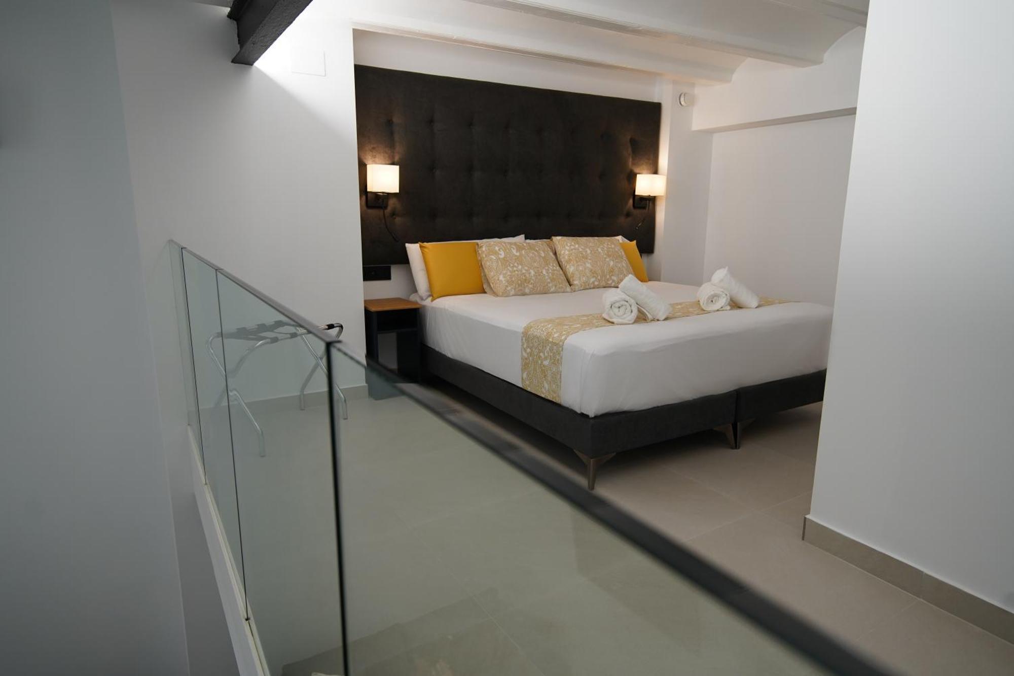Bet Apartments - Suites Puerto บาเลนเซีย ภายนอก รูปภาพ